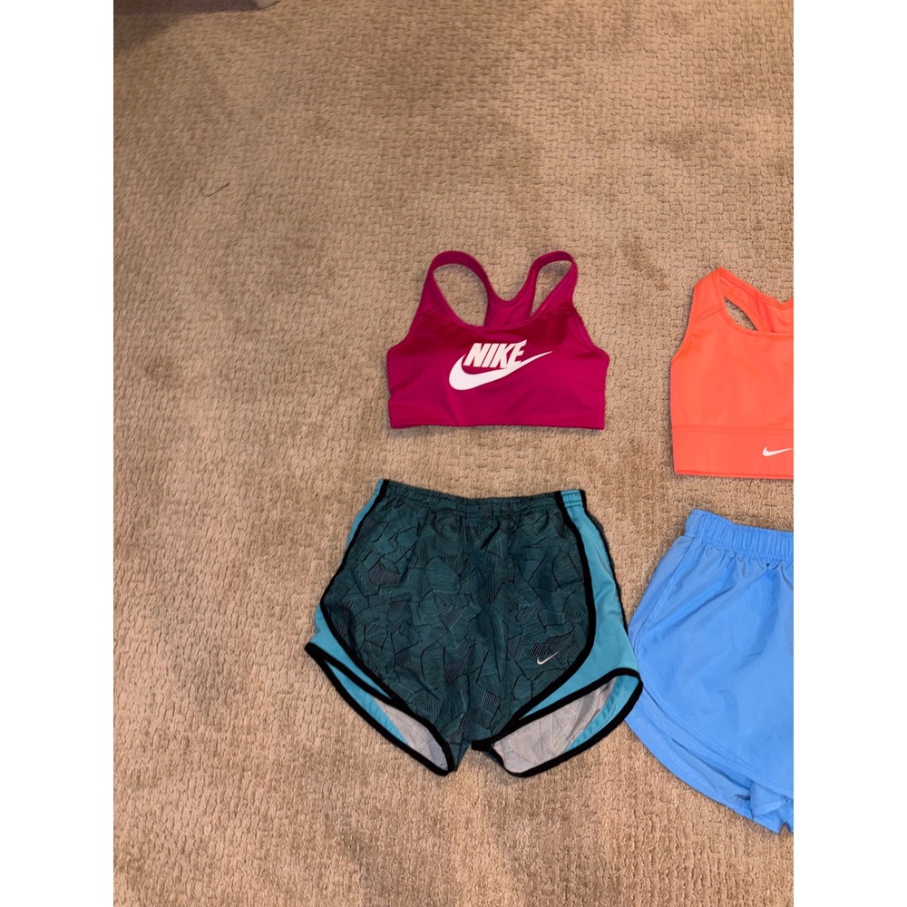 Nike Womens Dri-FIT 6 Piece Activewear Bundle Sports Bras XS Running Shorts S - Picture 6 of 8